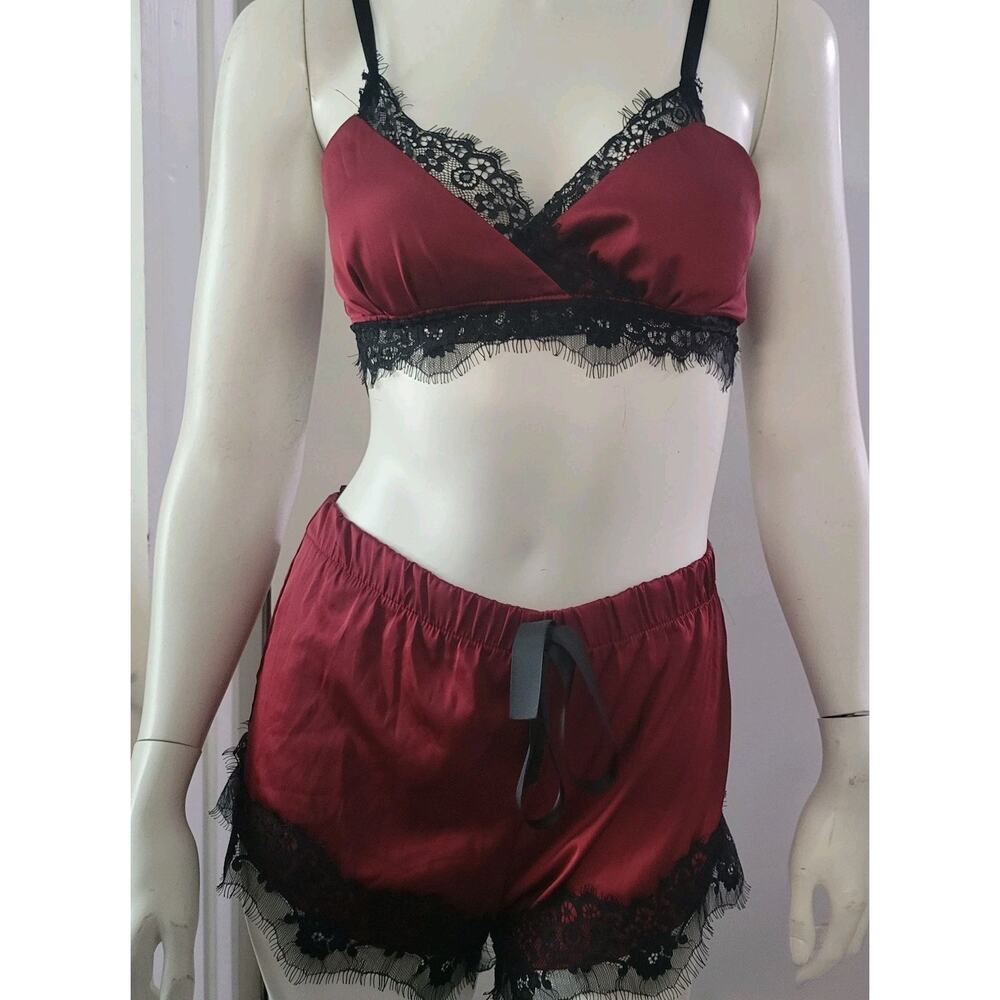 Womans XS Sexy Sleep Set 2 Pc. Short/Bra Satin Lace Shein Valentines Flirty